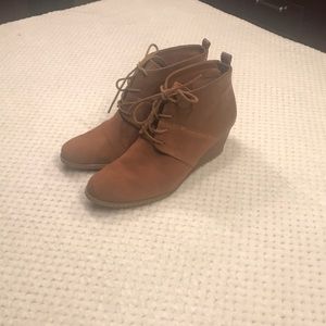Women’s suede camel wedge Franco Sarto boots